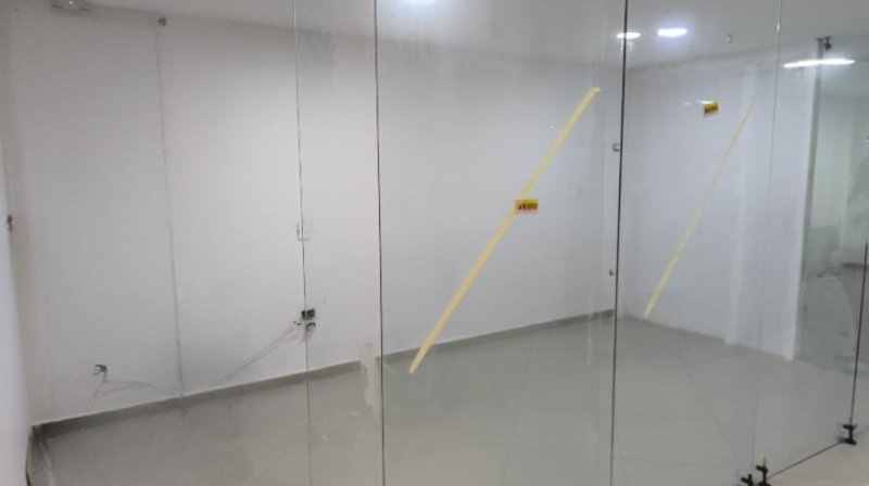 Local para el arriendo en Sabaneta el codigo es 17585 Foto 4