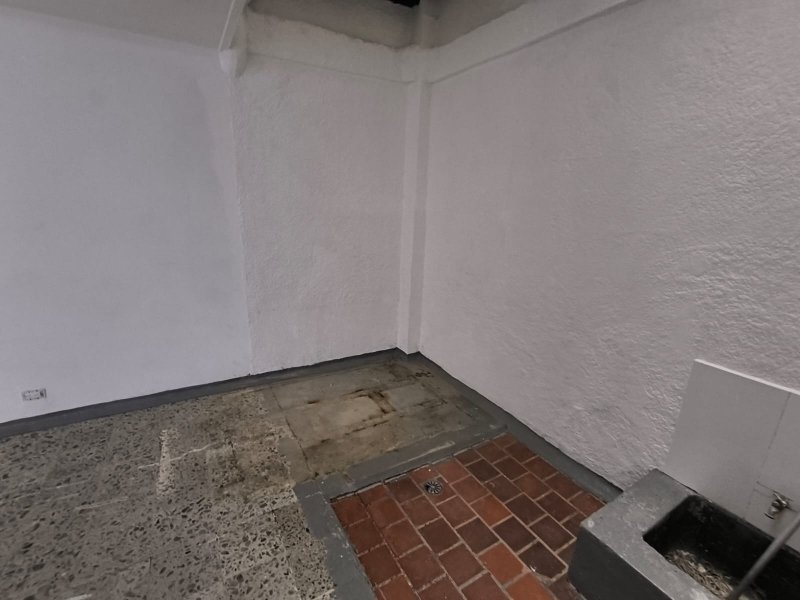 Local para el arriendo en Sabaneta - Holanda el codigo es 17759 Foto 8