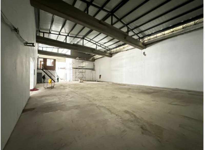 Bodega para el arriendo en Itagüí el codigo es 17124 Foto 2