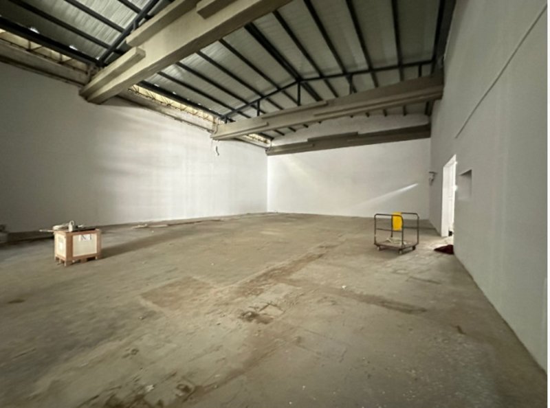 Bodega para el arriendo en Itagüí el codigo es 17124 Foto 3