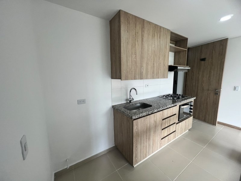Apartamento para el arriendo en Sabaneta el codigo es 17570 Foto 2