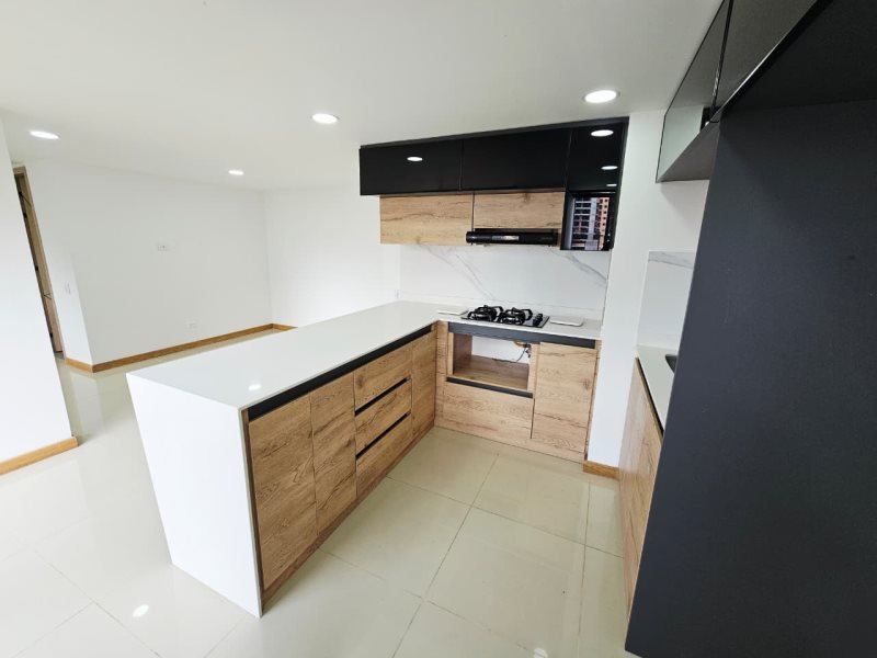 Apartamento para el arriendo en Sabaneta el codigo es 16759 Foto 2