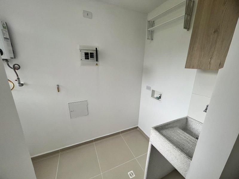 Apartamento para el arriendo en Sabaneta el codigo es 17570 Foto 12