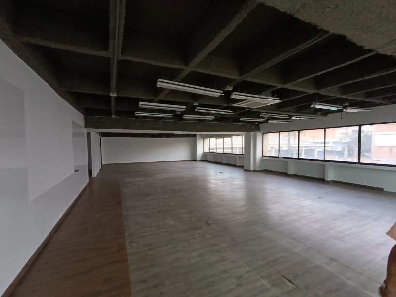Local para el arriendo en Itagüí el codigo es 16223 Foto 2