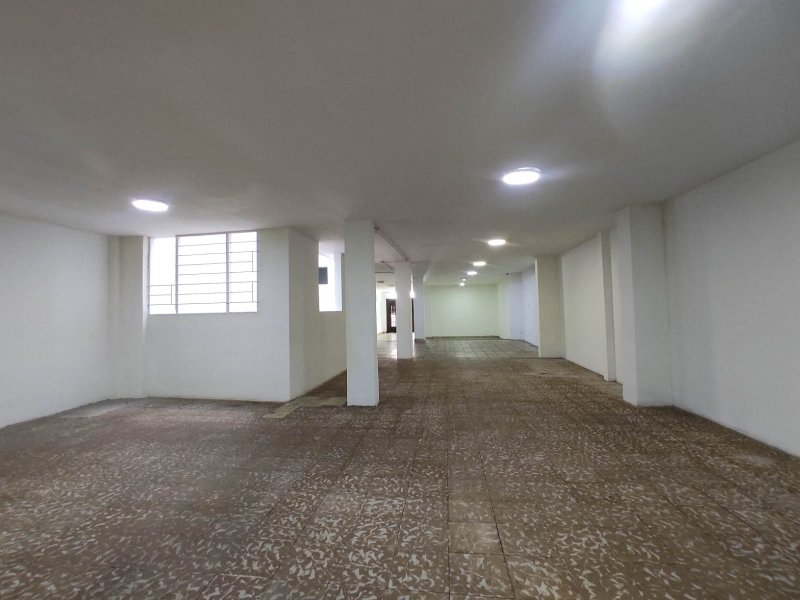 Local para el arriendo en Envigado el codigo es 17265 Foto 2