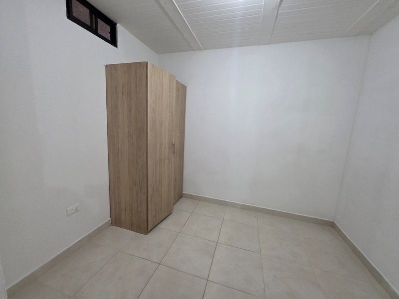 Apartamento para el arriendo en Sabaneta el codigo es 12130 Foto 9