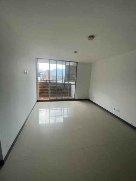 Apartamento para el arriendo en Sabaneta el codigo es 3747 Foto 3