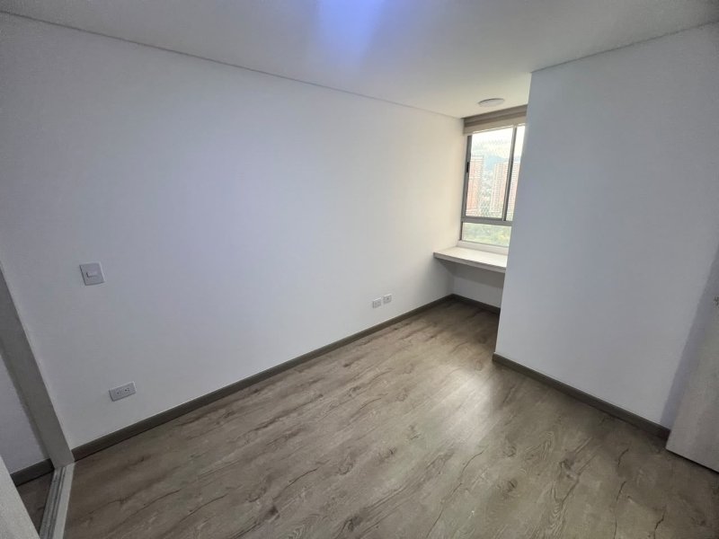Apartamento para el arriendo en Itagüí el codigo es 17628 Foto 5