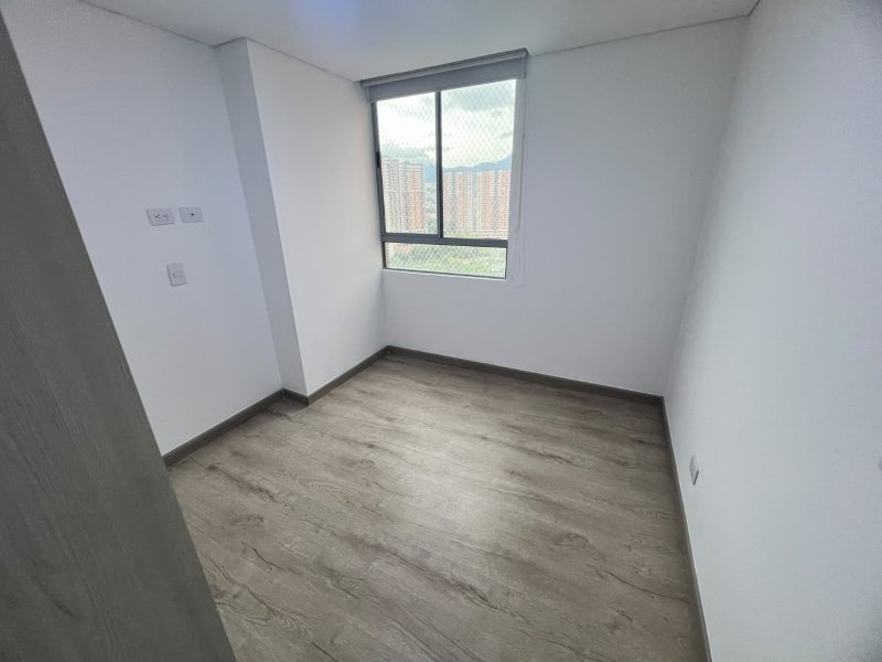 Apartamento para el arriendo en Itagüí el codigo es 17628 Foto 7