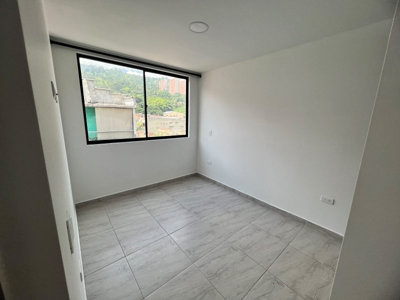 Apartaestudio para el arriendo en Sabaneta el codigo es 17562 Foto 6
