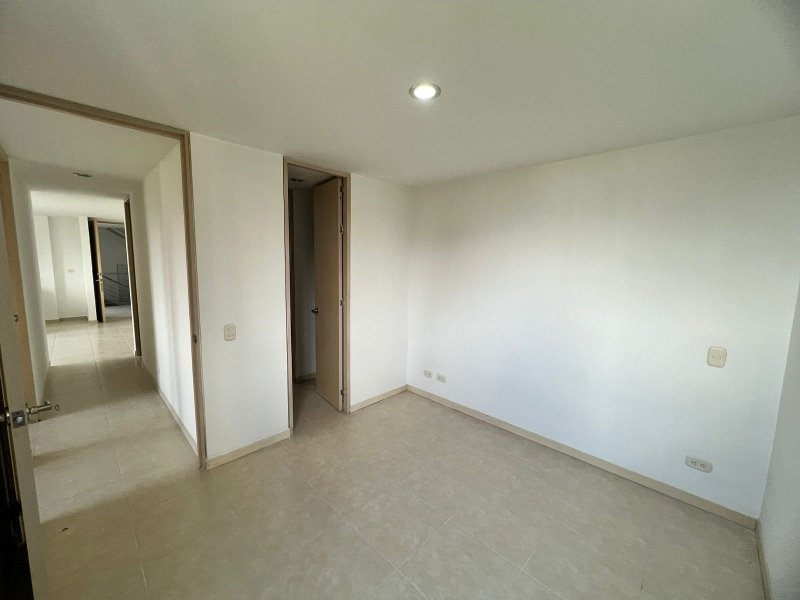 Apartamento para el arriendo en Sabaneta el codigo es 17240 Foto 8