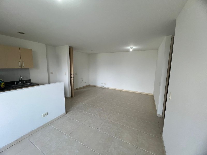 Apartamento para el arriendo en Sabaneta el codigo es 17240 Foto 2