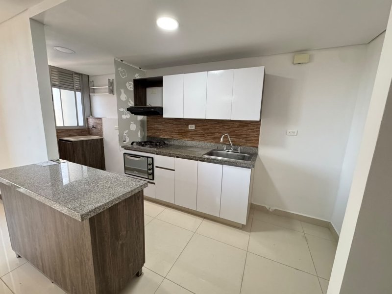 Apartamento para el arriendo en Sabaneta el codigo es 17695 Foto 2