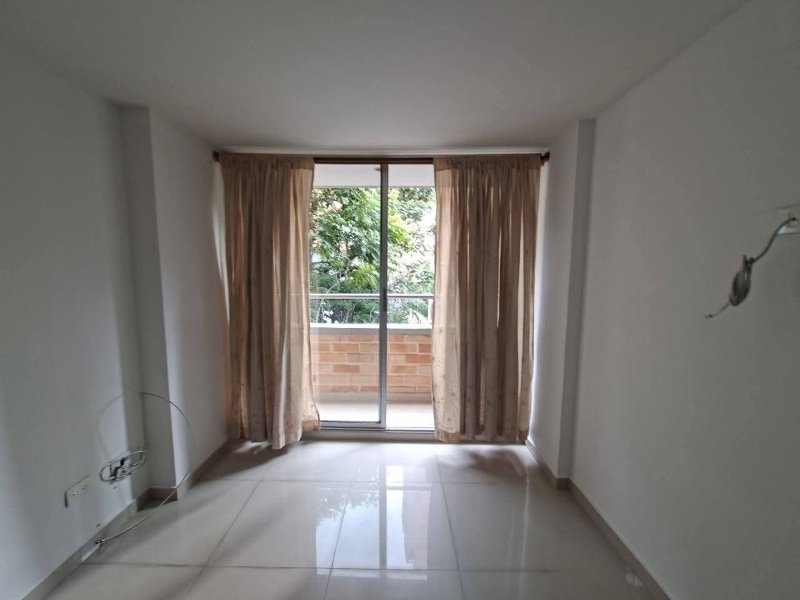 Apartaestudio para el arriendo en Sabaneta el codigo es 18039 Foto 3