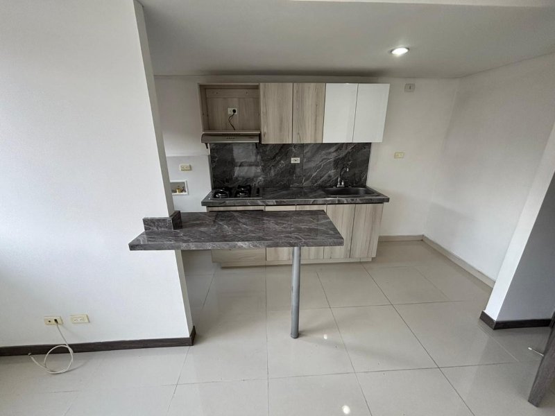 Apartamento para el arriendo en Sabaneta el codigo es 9796 Foto 2
