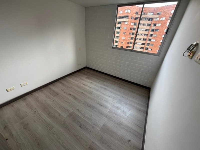 Apartamento para el arriendo en Sabaneta el codigo es 9796 Foto 8