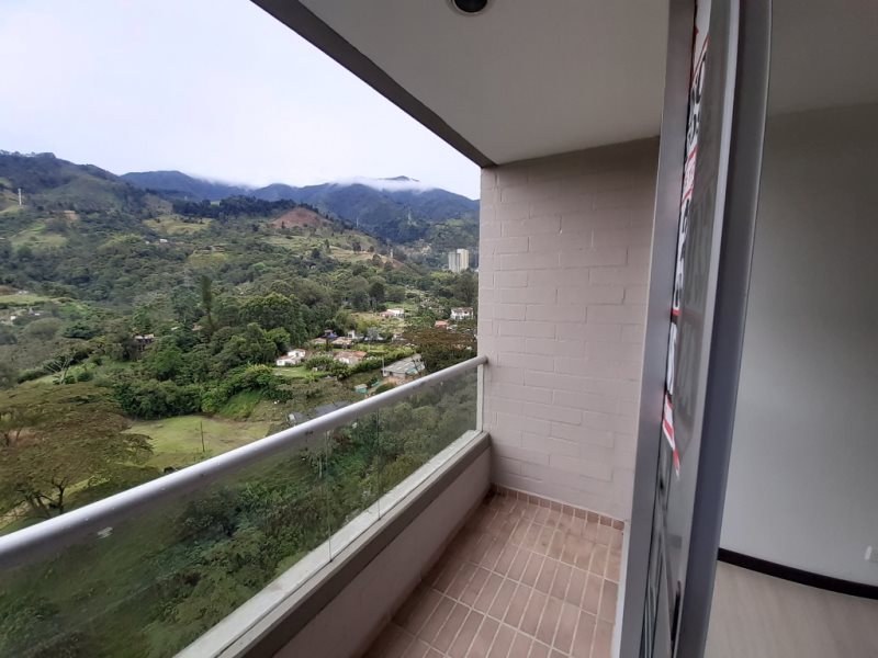 Apartamento para el arriendo en La Estrella el codigo es 9585 Foto 4
