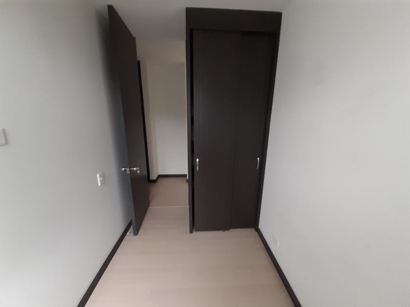 Apartamento para el arriendo en La Estrella el codigo es 9585 Foto 7