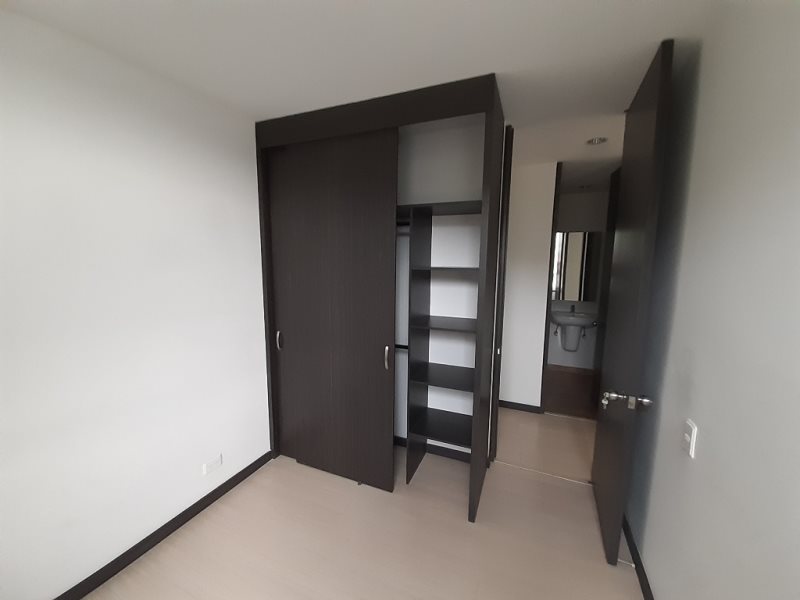 Apartamento para el arriendo en La Estrella el codigo es 9585 Foto 9
