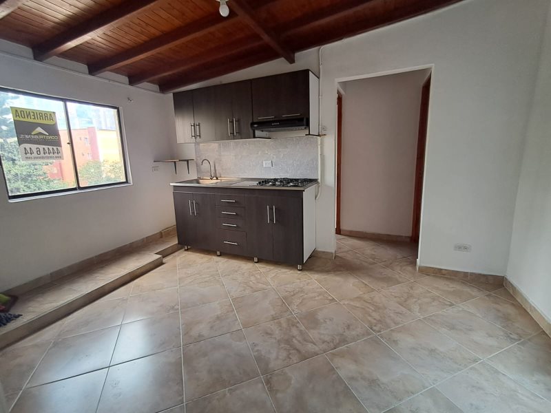 Apartamento para el arriendo en Sabaneta el codigo es 15699 Foto 2