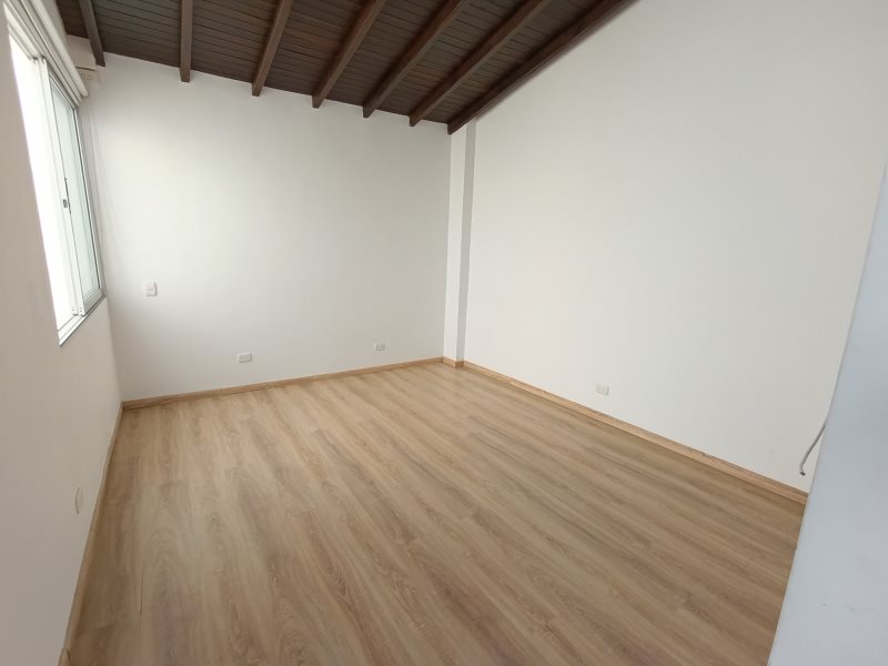 Casa para el arriendo en La Estrella el codigo es 17007 Foto 8
