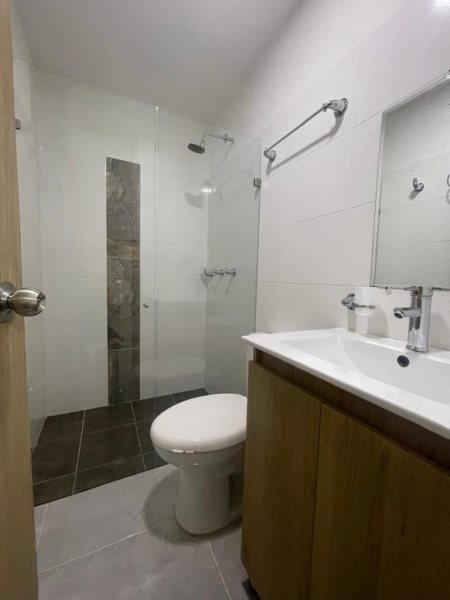 Apartamento para el arriendo en Sabaneta el codigo es 11491 Foto 9