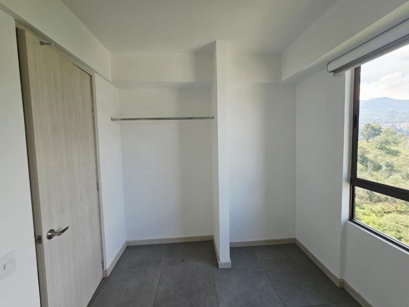 Apartamento para el arriendo en Sabaneta el codigo es 16784 Foto 9