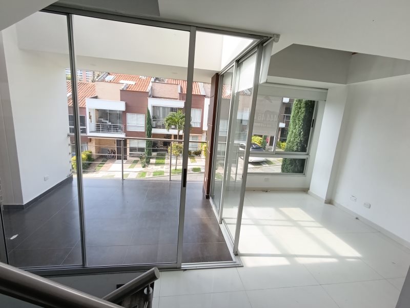 Casa para el arriendo en La Estrella el codigo es 17007 Foto 3