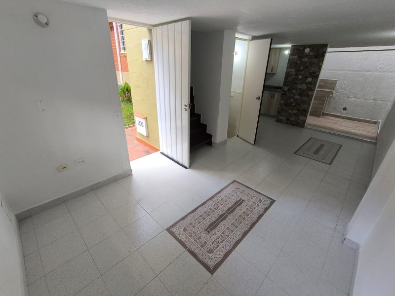 Casa para el arriendo en Sabaneta el codigo es 17258 Foto 3