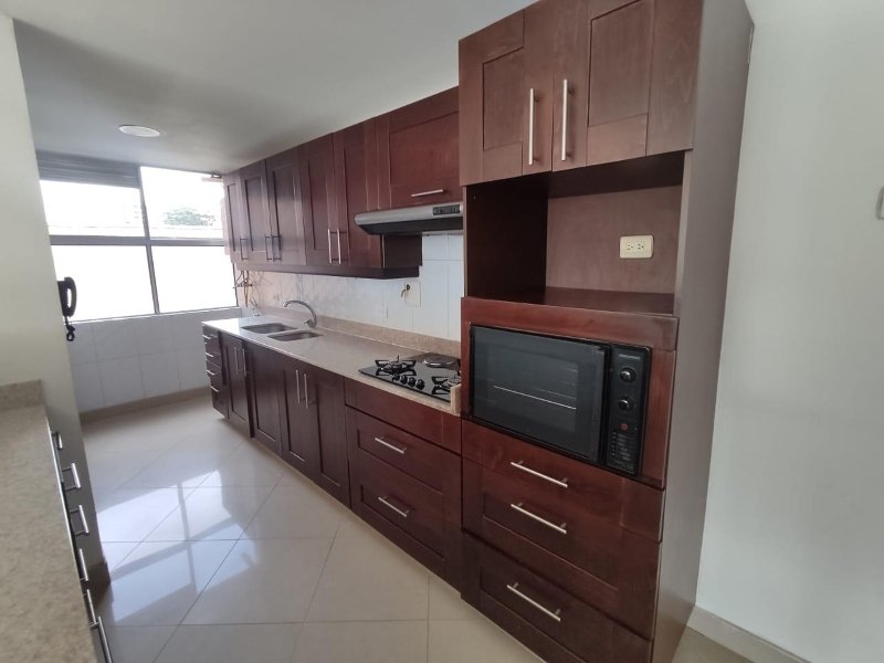 Apartamento para el arriendo en Medellín el codigo es 17260 Foto 2