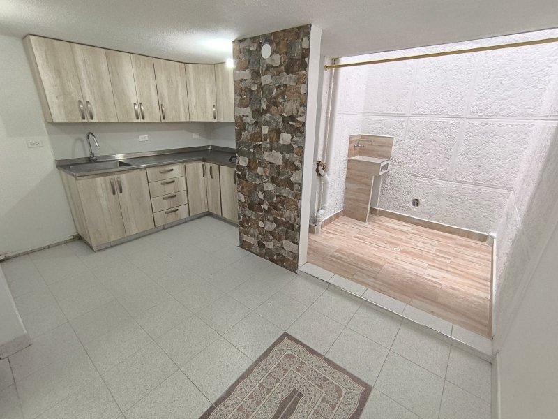 Casa para el arriendo en Sabaneta el codigo es 17258 Foto 2