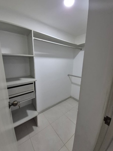 Apartamento para el arriendo en Envigado el codigo es 17778 Foto 13