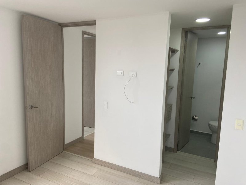 Apartamento para el arriendo en Sabaneta el codigo es 17581 Foto 8