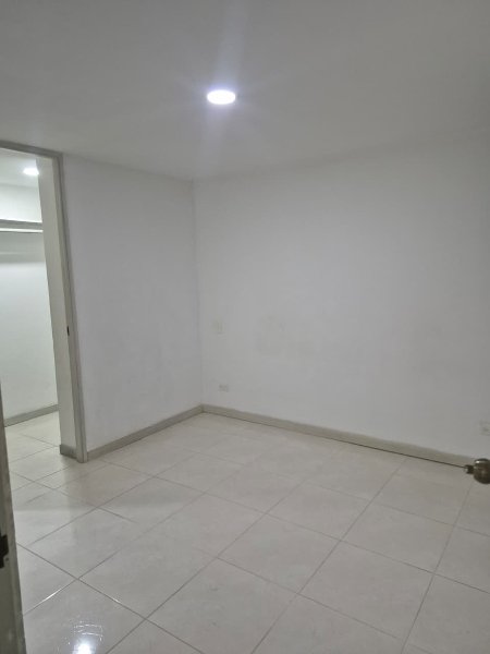 Apartamento para el arriendo en Envigado el codigo es 17778 Foto 8