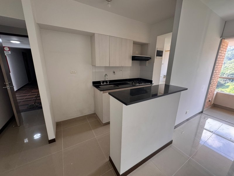 Apartamento para el arriendo en Sabaneta el codigo es 7250 Foto 3