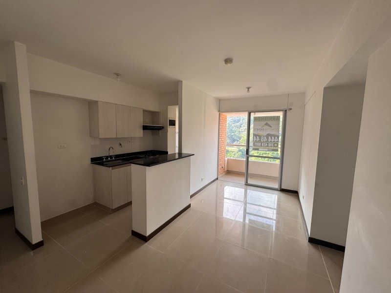 Apartamento para el arriendo en Sabaneta el codigo es 7250 Foto 4