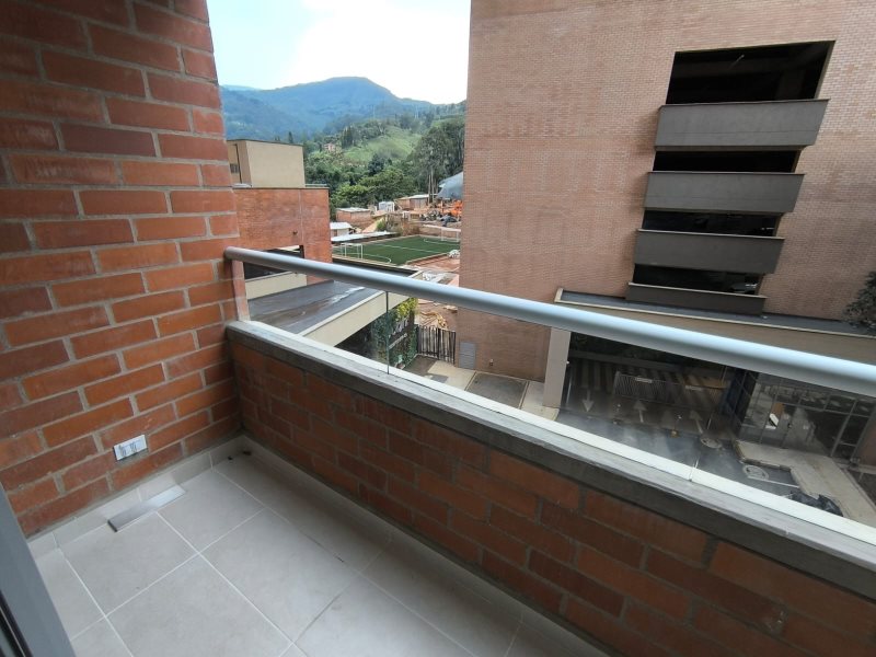 Apartamento para el arriendo en Sabaneta el codigo es 16778 Foto 7