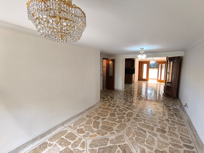 Casa para el arriendo en Sabaneta el codigo es 17998 Foto 2