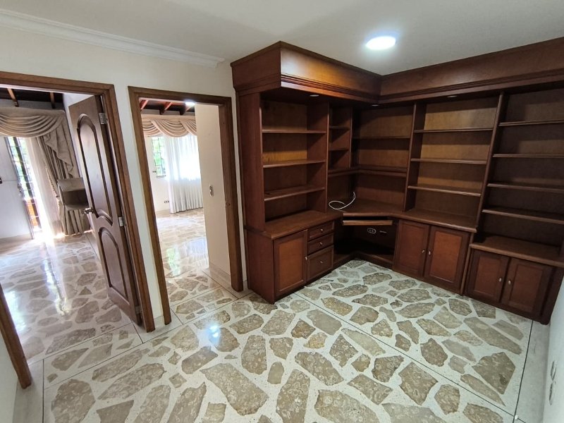 Casa para el arriendo en Sabaneta el codigo es 17998 Foto 8