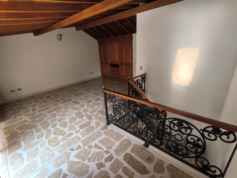 Casa para el arriendo en Sabaneta el codigo es 17998 Foto 6