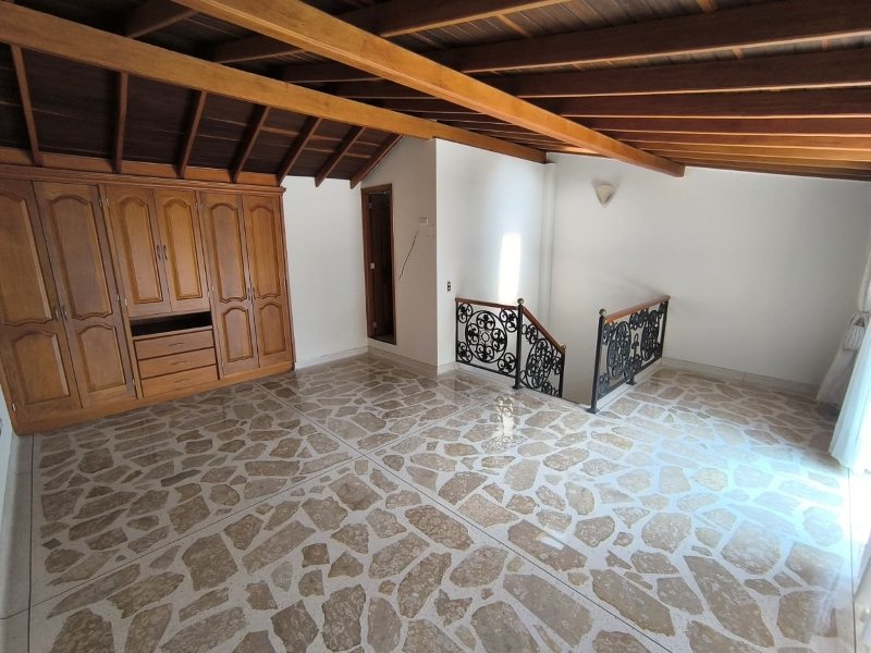 Casa para el arriendo en Sabaneta el codigo es 17998 Foto 7