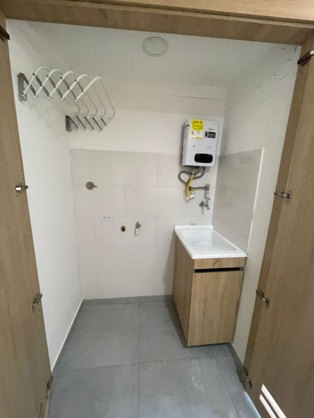 Apartaestudio para el arriendo en Sabaneta el codigo es 15453 Foto 10