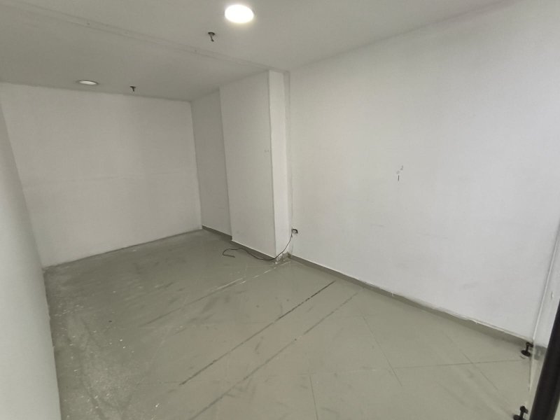 Local para el arriendo en Sabaneta el codigo es 17590 Foto 3