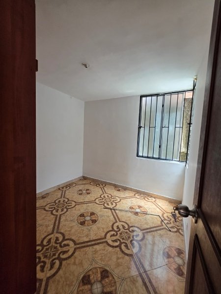 Apartamento para el arriendo en Sabaneta el codigo es 16386 Foto 7