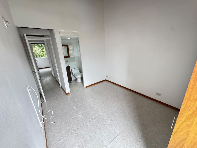 Apartamento para el arriendo en Sabaneta el codigo es 17511 Foto 5