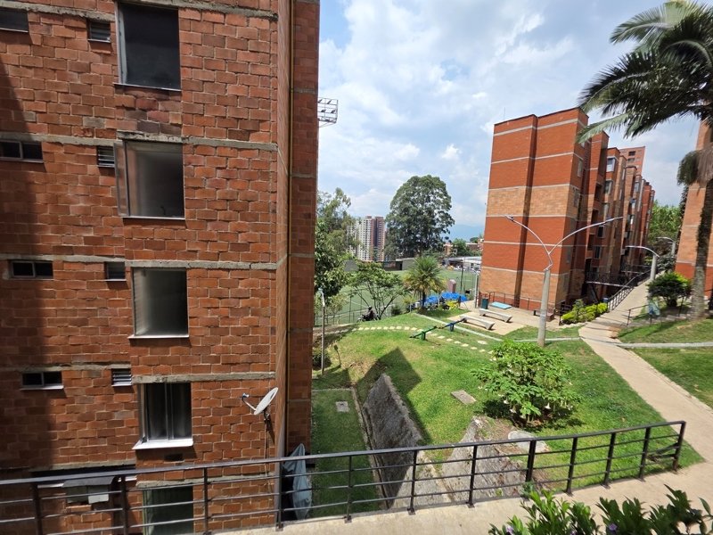 Apartamento para el arriendo en Sabaneta el codigo es 16386 Foto 4