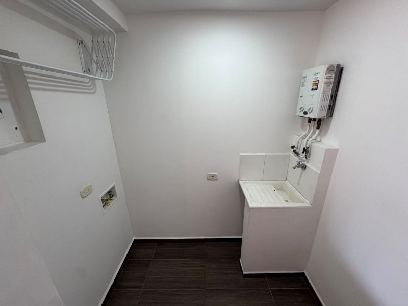 Apartamento para el arriendo en Sabaneta el codigo es 6104 Foto 15