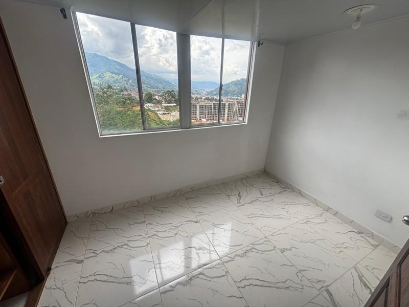 Apartamento para el arriendo en Caldas el codigo es 17518 Foto 12