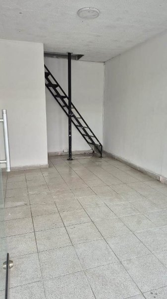 Local para el arriendo en Itagüí el codigo es 11885 Foto 5