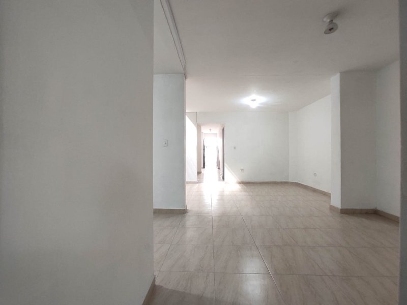 Local para el arriendo en Envigado el codigo es 17359 Foto 3